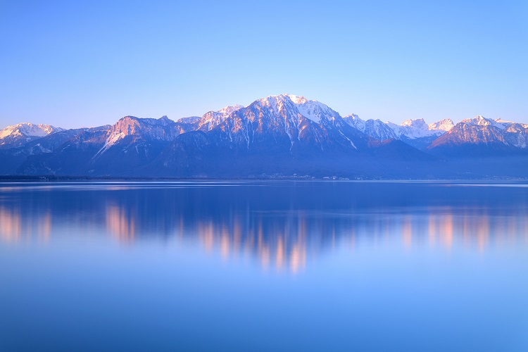 Lake Geneva: peaceful atmosphere