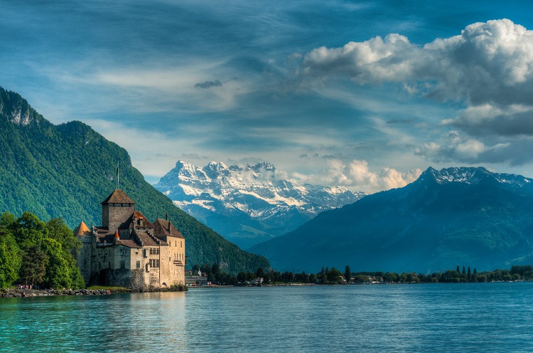 The Chateau de Chillon in Montreux: an outstanding French renaissance architecture